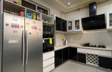 5 Bedrooms Semi Detached Duplex