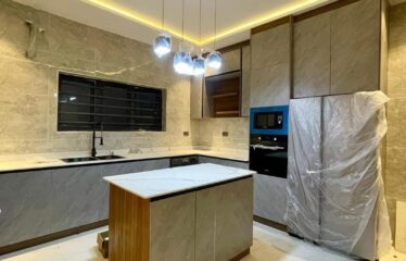 Luxurious 5 Bedroom Fully Detached with Bq