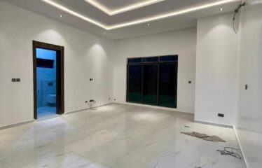 Luxurious 5 Bedroom Fully Detached with Bq