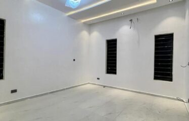 Luxurious 5 Bedroom Fully Detached with Bq