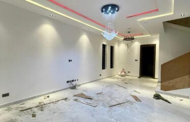 Luxurious 5 Bedroom Fully Detached with Bq