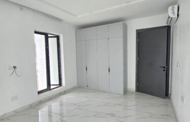 Spacious 1 & 2  Bedroom Apartment/Maisonette