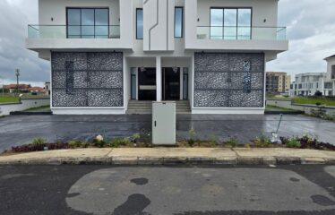 6 Bedroom Fully Detached Duplex with Bq, Swimming Pool and Cinema
