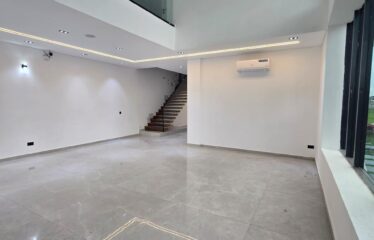 6 Bedroom Fully Detached Duplex with Bq, Swimming Pool and Cinema