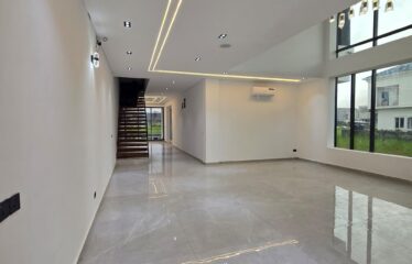 6 Bedroom Fully Detached Duplex with Bq, Swimming Pool and Cinema