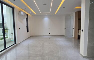 6 Bedroom Fully Detached Duplex with Bq, Swimming Pool and Cinema