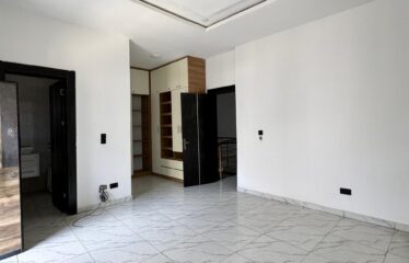 4bedroom fully detached with an ante room and bq