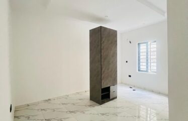 2/3 Bedroom Apartment plus Gym and Generator