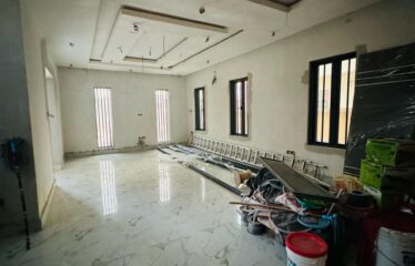 5 Bedroom House plus 2bqs in a serene location.