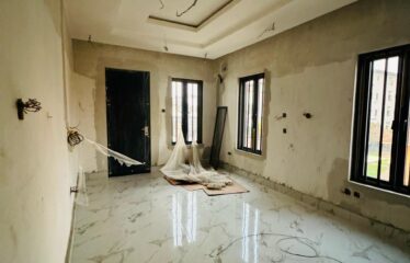 5 Bedroom House plus 2bqs in a serene location.