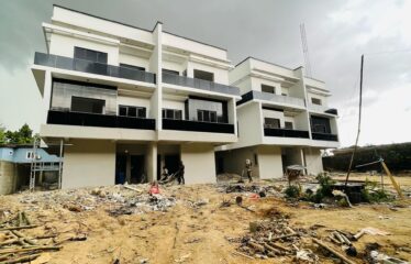 3 Bedroom Apartment plus Bq in secured environment.