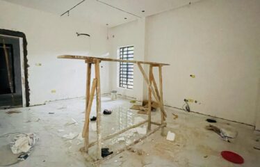 3 Bedroom Apartment plus Bq in secured environment.