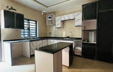 Astonishing Newly Built 5 Bedroom Fully Detached House