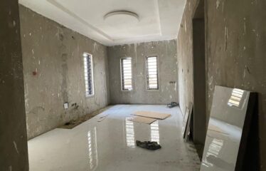 5 Bedroom Fully Detached Duplex plus Bq  with range of amenities