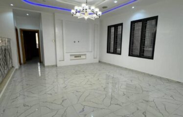 3 Bedroom Apartment in a well secured neighborhood