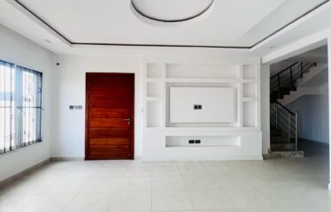 Magnificently Built 5 Bedroom Maisonettes plus Study Room & Bqð¡