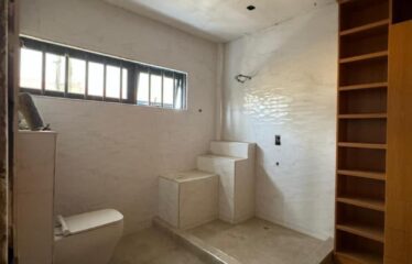 For Sale: Sophisticated 5 Bedroom Fully Detached Duplex, Maryland Ikeja.