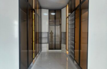 FULLY DETACHED DUPLEX WITH LUXURY INTERIOR, 24hrs ESTATE SECURITY, CINEMA, EQUIPPED GYM, OPEN TOP TERRACE, SWIMMING POOL AND BQ