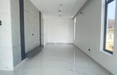 FULLY DETACHED DUPLEX WITH LUXURY INTERIOR, 24hrs ESTATE SECURITY, CINEMA, EQUIPPED GYM, OPEN TOP TERRACE, SWIMMING POOL AND BQ