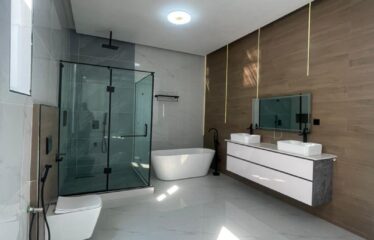 FULLY DETACHED DUPLEX WITH LUXURY INTERIOR, 24hrs ESTATE SECURITY, CINEMA, EQUIPPED GYM, OPEN TOP TERRACE, SWIMMING POOL AND BQ