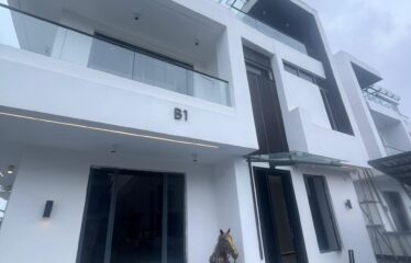 4 bedroom shortlet duplex in lekki(Ikota,Gra) for your movies, skits, contents, photo/video shoots etc