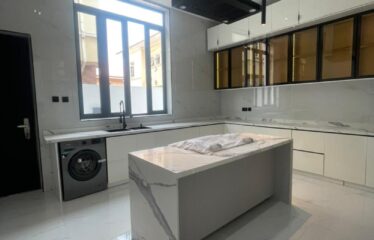 FULLY DETACHED DUPLEX WITH LUXURY INTERIOR, 24hrs ESTATE SECURITY, CINEMA, EQUIPPED GYM, OPEN TOP TERRACE, SWIMMING POOL AND BQ