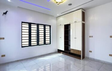 SEMI DETACHED DUPLEX WITH LUXURY INTERIOR, INVERTER AND BQ FOR SALE. CHEVRON LEKKI, LAGOS.