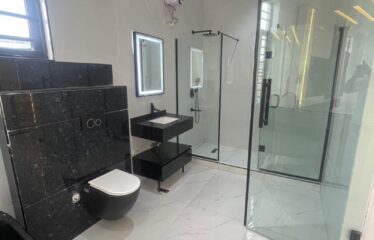 FULLY DETACHED DUPLEX WITH LUXURY INTERIOR, SWIMMING POOL, 24hrs ESTATE SECURITY AND BQ FOR SALE CHEVRON LEKKI