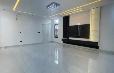 FULLY DETACHED DUPLEX WITH LUXURY INTERIOR, SWIMMING POOL, 24hrs ESTATE SECURITY AND BQ FOR SALE CHEVRON LEKKI