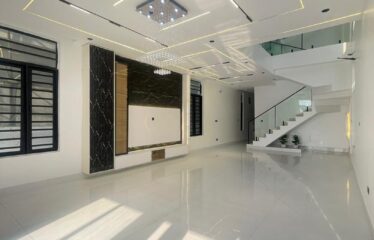 FULLY DETACHED DUPLEX WITH LUXURY INTERIOR, SWIMMING POOL, 24hrs ESTATE SECURITY AND BQ FOR SALE CHEVRON LEKKI