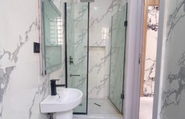 FULLY DETACHED DUPLEX WITH LUXURY INTERIOR, SWIMMING POOL, 24hrs ESTATE SECURITY AND BQ FOR SALE CHEVRON LEKKI