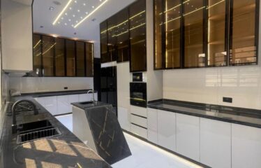 FULLY DETACHED DUPLEX WITH LUXURY INTERIOR FOR SALE, CHEVRON LEKKI.