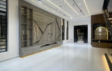 FULLY DETACHED DUPLEX WITH LUXURY INTERIOR FOR SALE, CHEVRON LEKKI.