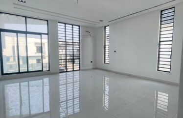 FULLY DETACHED DUPLEX WITH LUXURY INTERIOR, SWIMMING POOL, 24hrs ESTATE SECURITY AND BQ FOR SALE CHEVRON LEKKI