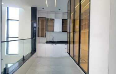 FULLY DETACHED DUPLEX WITH LUXURY INTERIOR, SWIMMING POOL, 24hrs ESTATE SECURITY AND BQ FOR SALE CHEVRON LEKKI