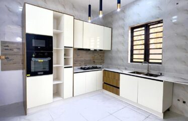 SEMI DETACHED DUPLEX WITH LUXURY INTERIOR, INVERTER AND BQ FOR SALE. CHEVRON LEKKI, LAGOS.