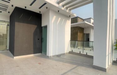 FULLY DETACHED DUPLEX WITH LUXURY INTERIOR, SWIMMING POOL, 24hrs ESTATE SECURITY AND BQ FOR SALE CHEVRON LEKKI