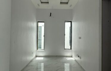 FULLY DETACHED DUPLEX WITH SWIMMING POOL AND BQ FOR SALE, CHEVRON LEKKI