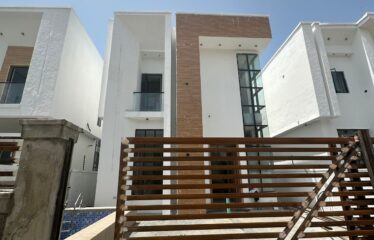 FULLY DETACHED DUPLEX WITH SWIMMING POOL AND BQ FOR SALE, CHEVRON LEKKI