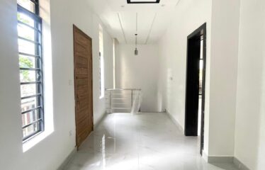 FULLY DETACHED DUPLEX WITH BQ 4 BED, 4 BATH, FOR SALE AT CHEVRON