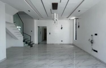 FULLY DETACHED DUPLEX BUILT ON TWO FLOORS, ROOFTOP AND BQ CHEVRON LEKKI LAGOS.