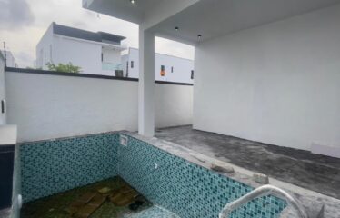 FULLY DETACHED DUPLEX WITH A SPACIOUS LIVING ROOM, SWIMMING POOL, TV CONSOLE AND BQ